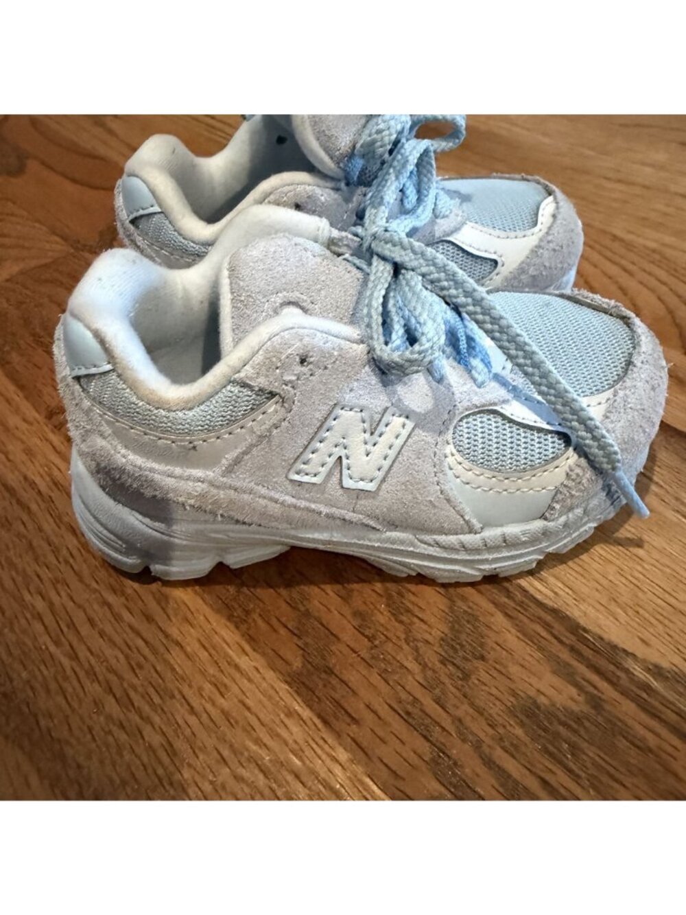 NEW BALANCE GIRLS TODDLER SIZE 6 TENNIS SHOES SNEAKERS TOOOO CUTE BLUE